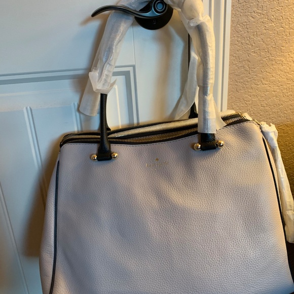 Kate Spade New York Charles Street Kensington - Picture 4 of 8